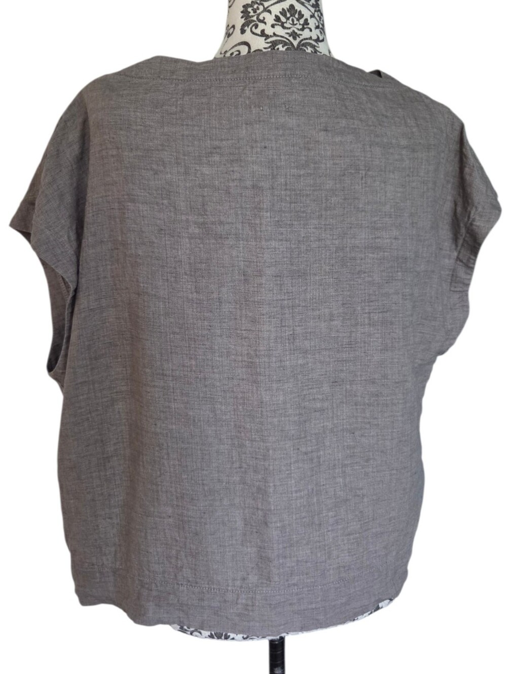 Hoi Bo Linen Jewel Neck Top Grey Womens Medium Lightweight Boxy Minimalist - Picture 3 of 8
